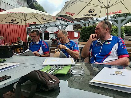 griechisches Lokal am Wegesrand